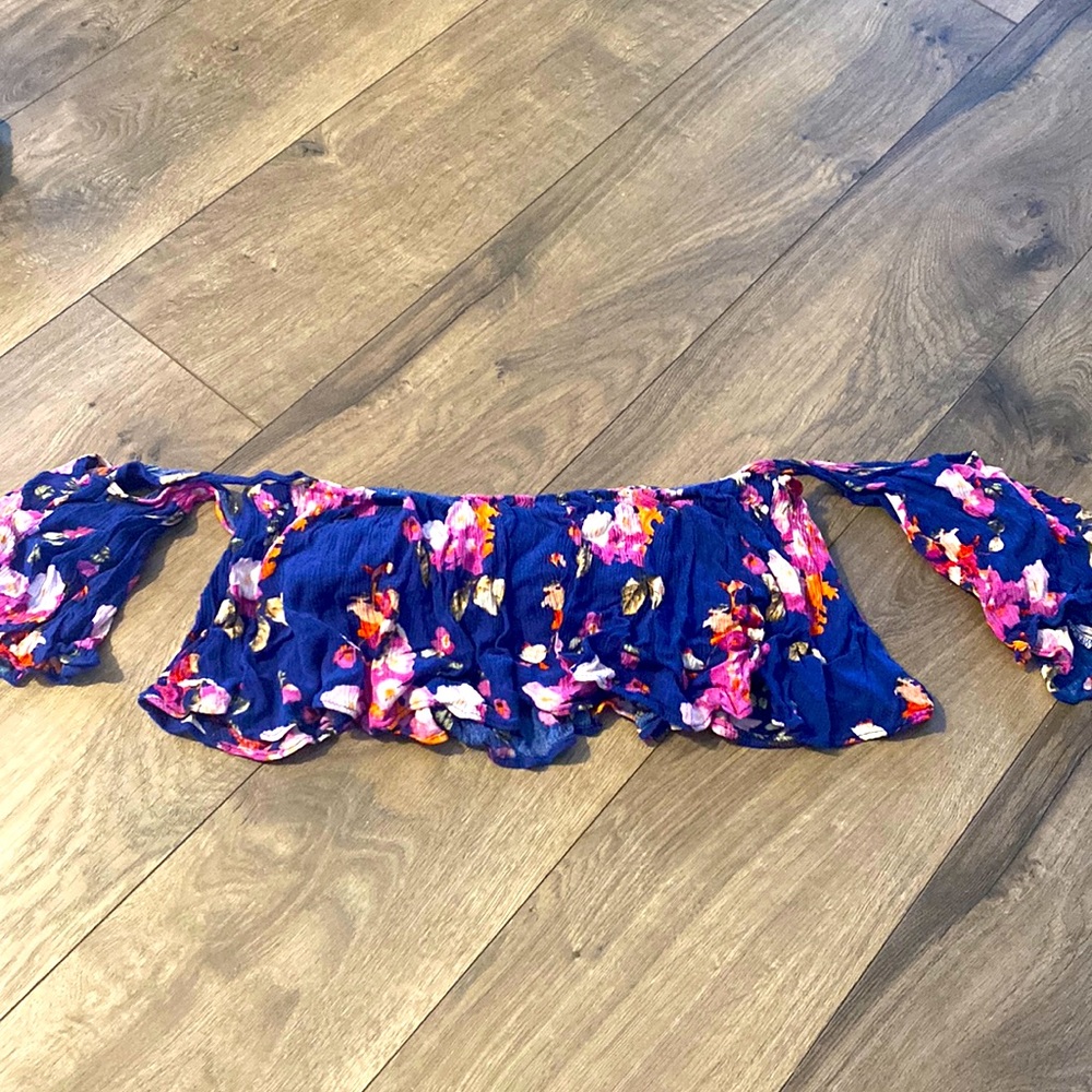 Forever 21 Floral Off Shoulder Crop Top